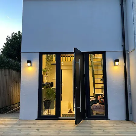 Ashburton Unique Studio House, Close To Cookery School, Private Entrance & Parking Exterior photo