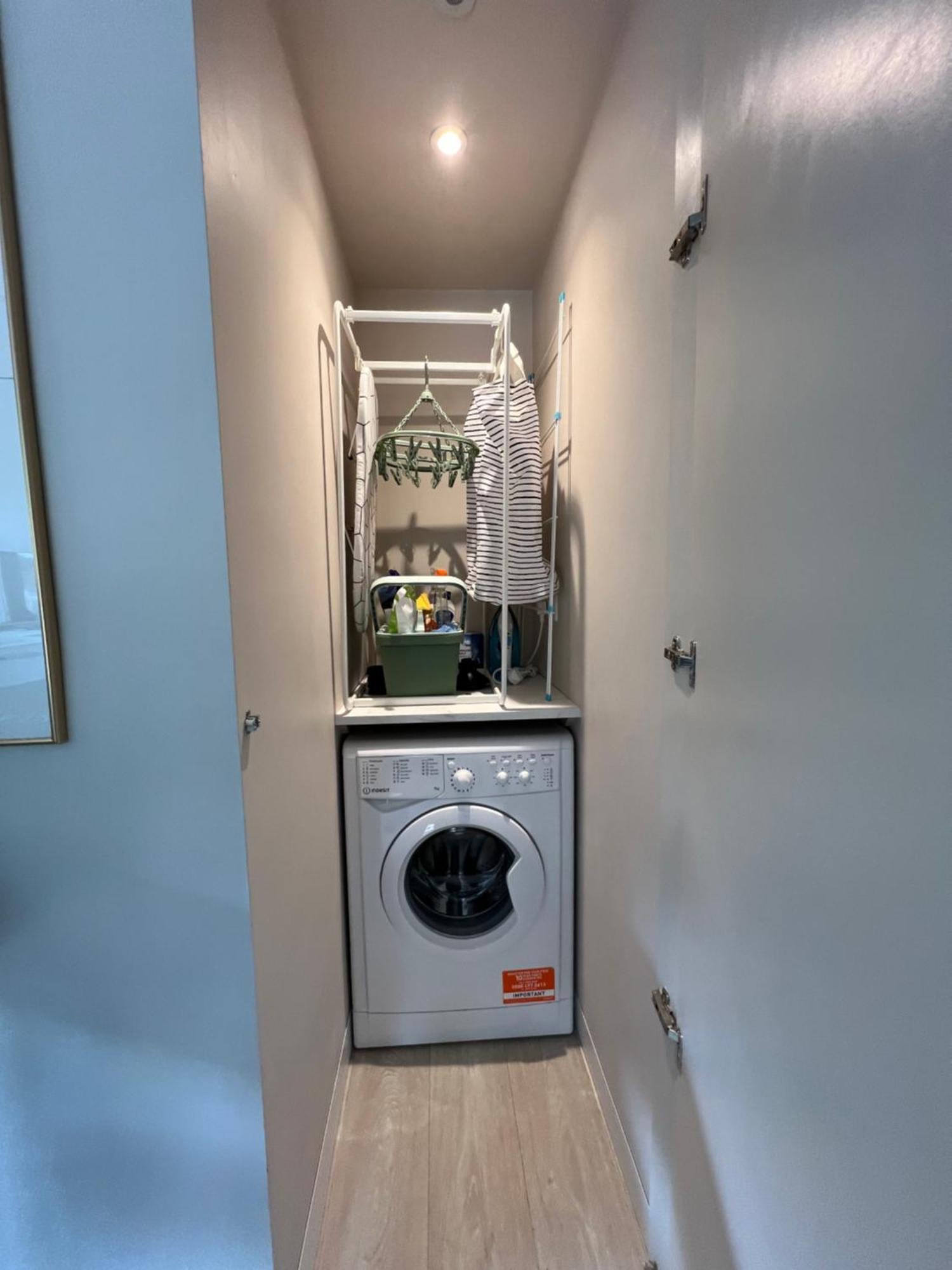 Unique House, Close To Cookery School, Private Entrance & Parking Holiday home