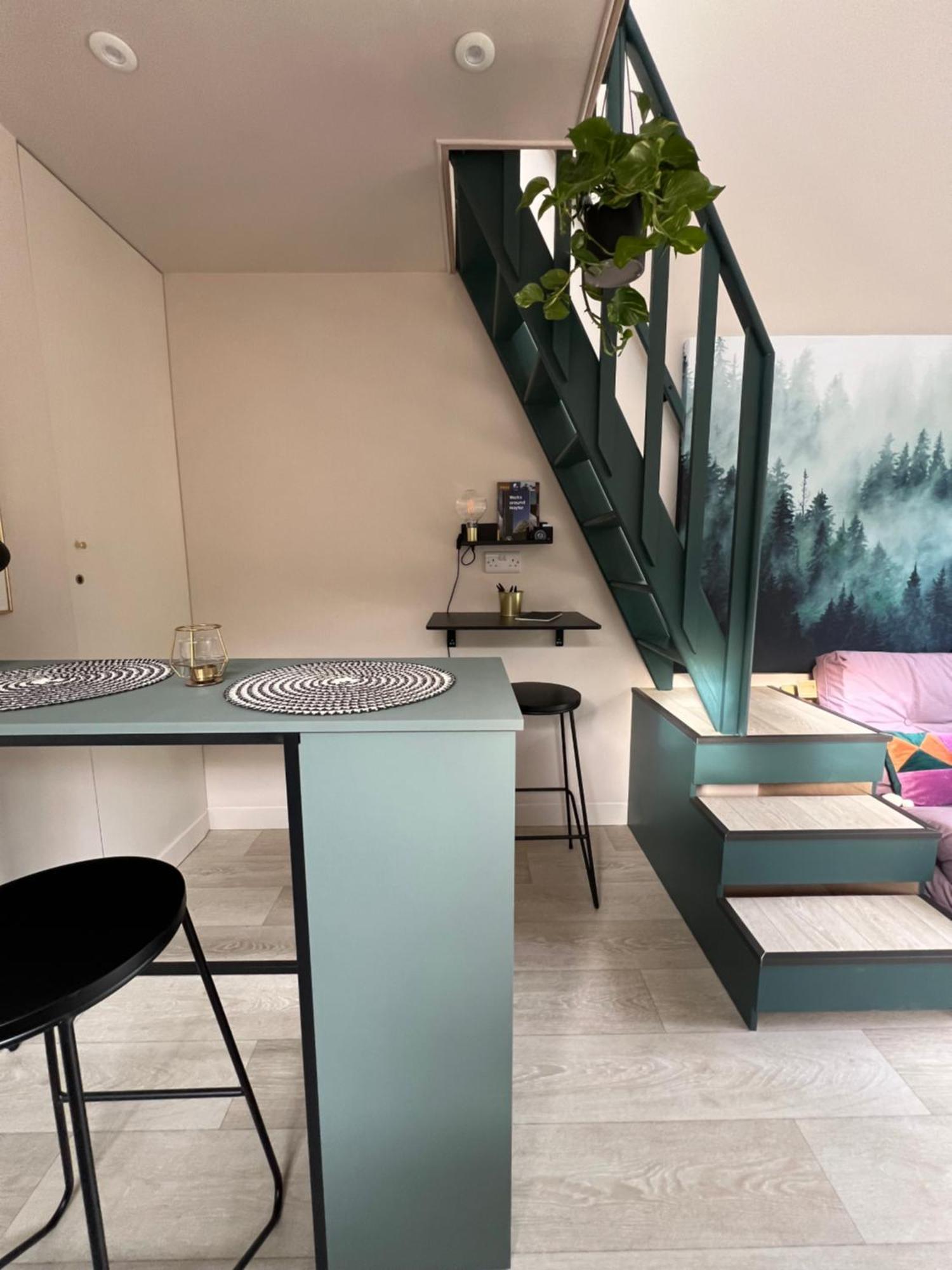 Unique House, Close To Cookery School, Private Entrance & Parking *