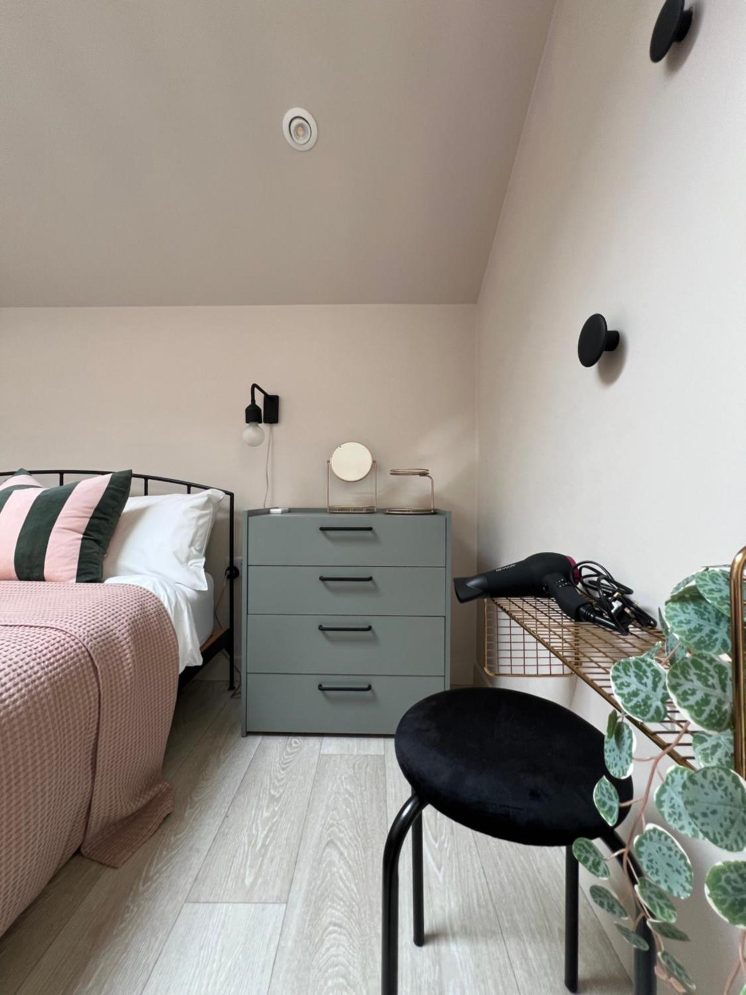 Holiday home Unique House, Close To Cookery School, Private Entrance & Parking