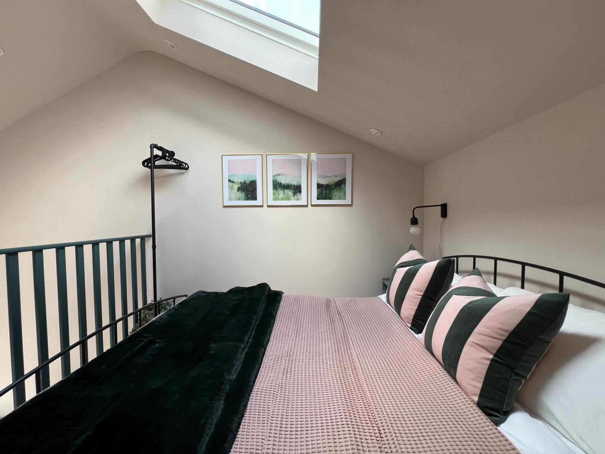 Holiday home Unique House, Close To Cookery School, Private Entrance & Parking